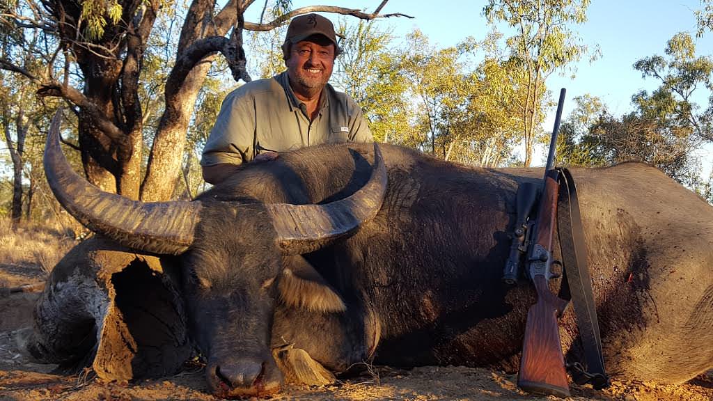 Australian Buffalo Hunt